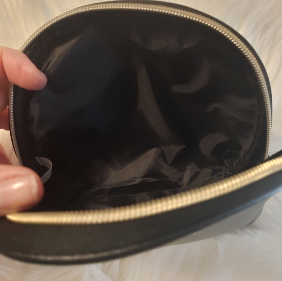 NEW Kendall & Kylie Black Cosmetic/Makeup Bag - Picture 3 of 6
